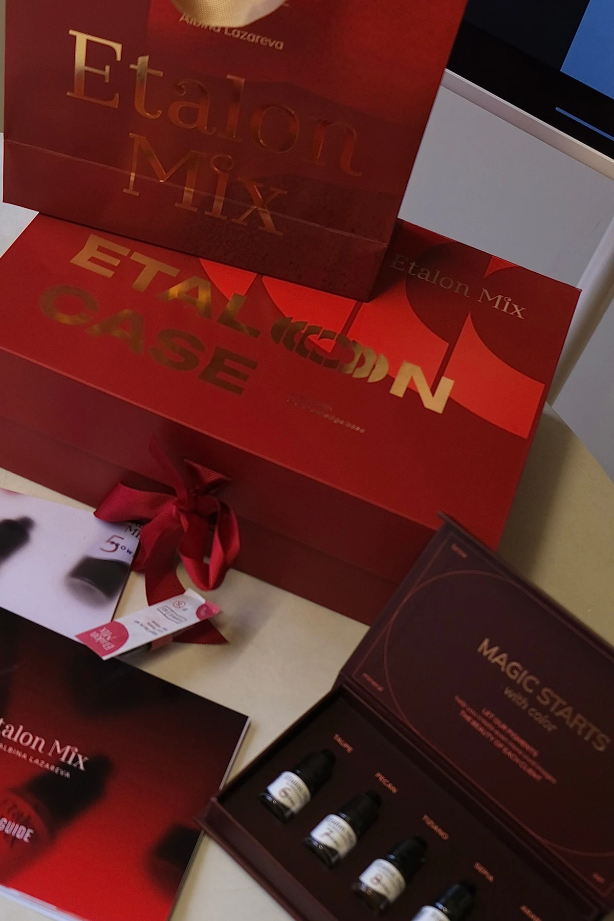 Etalon Mix pigmenten gebruikt tijdens de basis opleiding powderbrows bij By Shay